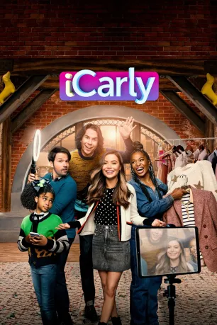 iCarly 2021 (season 1) iCarly 2021 (season 1)